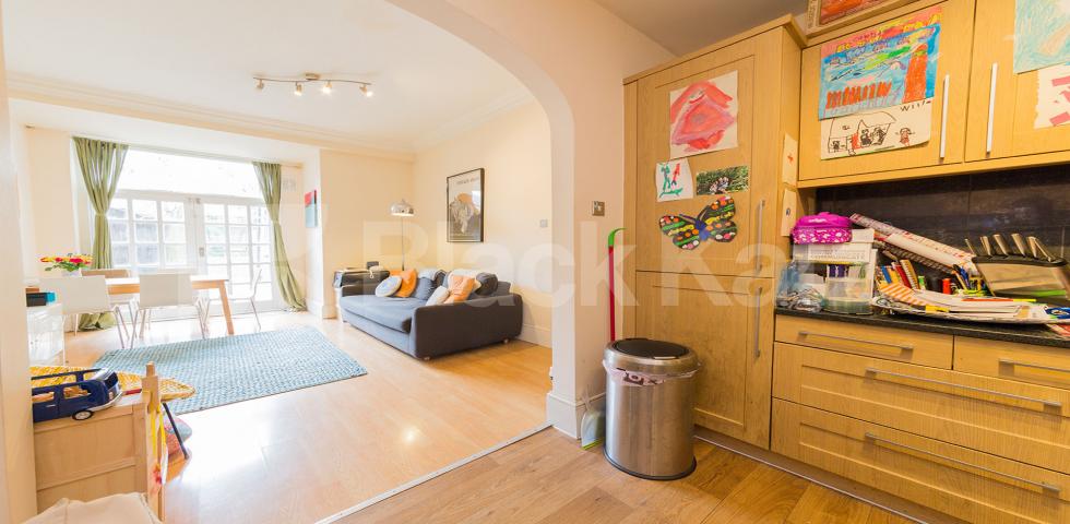 Beautiful two double bedroom property with garden space Crouch Hill, Crouch End